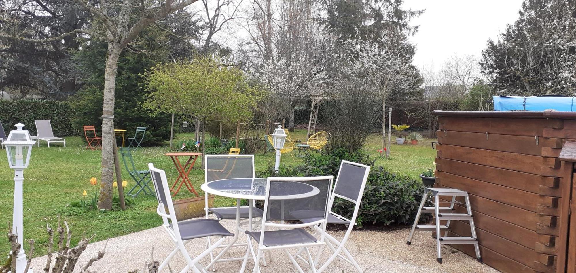 Le Jardin De Josseline Hotel Amboise Luaran gambar